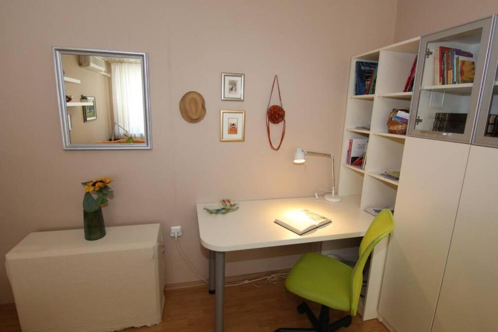 Fast Friend - Cozy Apartment In The Center With Private Garage リエカ エクステリア 写真