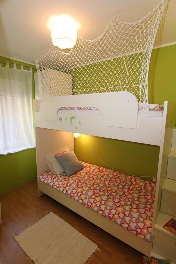 Fast Friend - Cozy Apartment In The Center With Private Garage リエカ エクステリア 写真